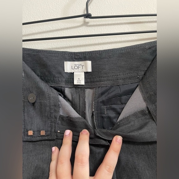 Ann Taylor LOFT - Women’s Julie Dress Pants - Slacks - Charcoal Grey - Size 8 - Picture 4 of 8